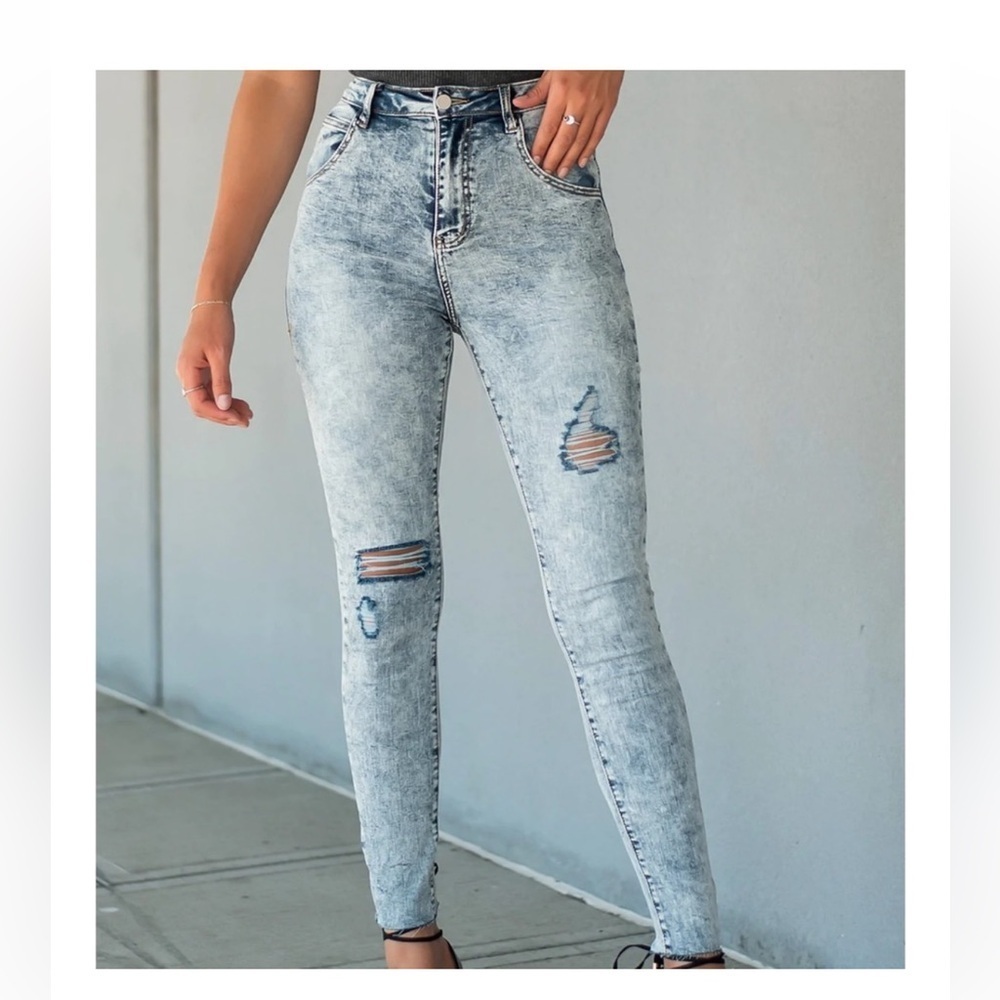 Byegreis Mason high-waisted jeans in size large. - Picture 3 of 5